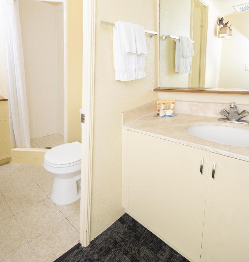 Ohia Waikiki Studio Suites Honolulu Ngoại thất bức ảnh